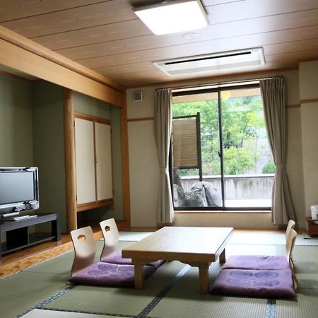 Hôtel Ishiuchi Yungparunas à Minamiuonuma Extérieur photo