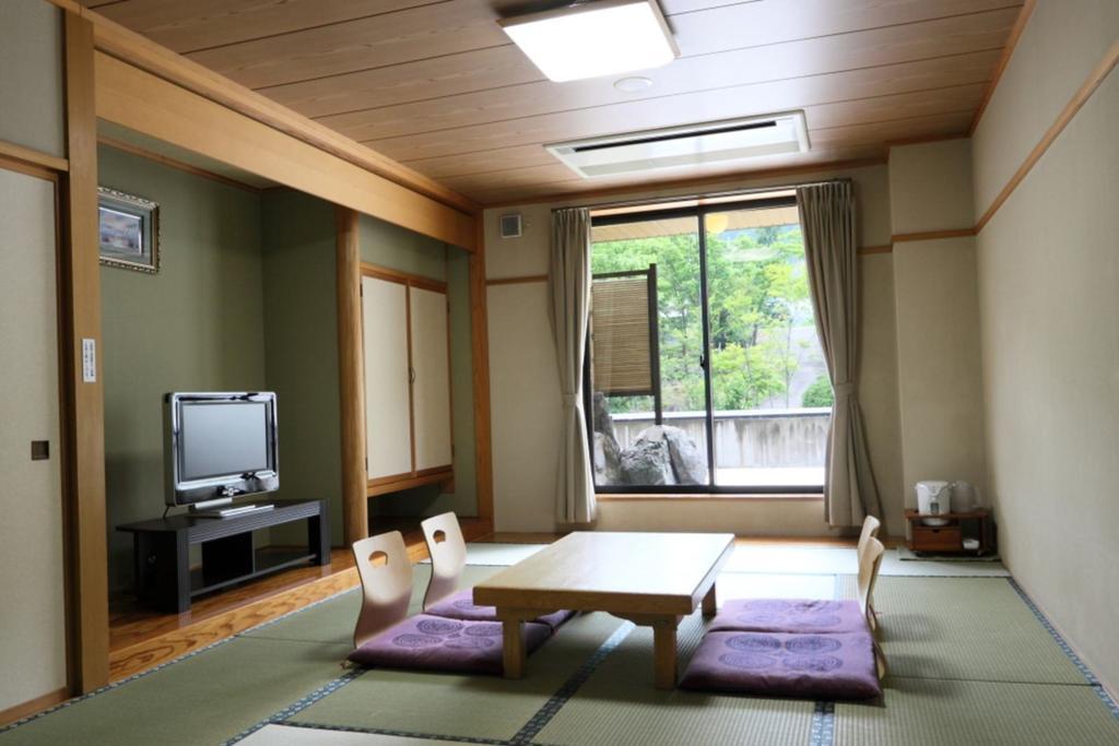 Hôtel Ishiuchi Yungparunas à Minamiuonuma Extérieur photo